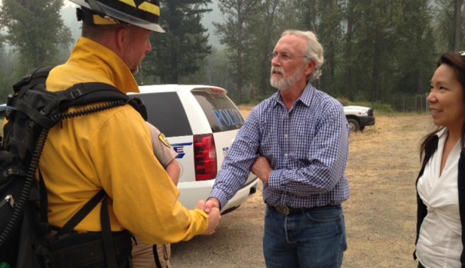 Dan Newhouse with Constituents