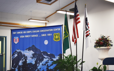 Dan Newhouse with Constituents