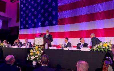 Dan Newhouse with Constituents