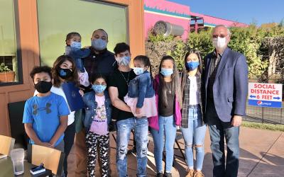 Dan Newhouse with Constituents