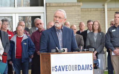 Dan Newhouse with Constituents