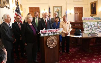 Dan Newhouse with Constituents