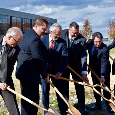 Dan Newhouse with Constituents