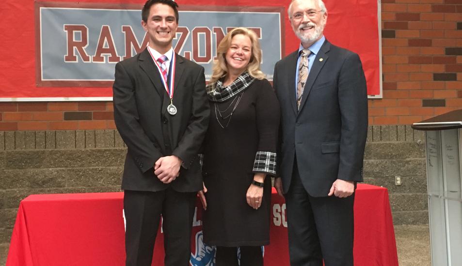 Dan Newhouse Congressional Award
